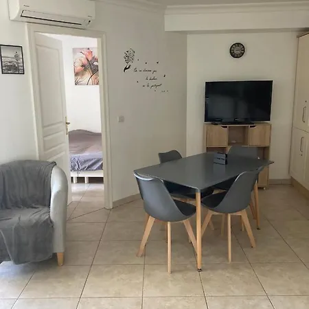 Juan Flore Ξενοδοχείο